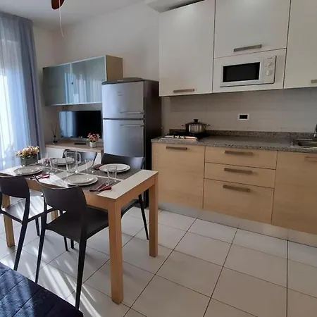 Apartment Renovated Flat For 5 Guests With Sea View Balcony In Caorle